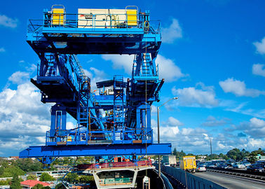 Bridge Girder Launcher Crane 400 Ton Untuk Konstruksi Jalan Raya Kereta Api Garansi 2 Tahun