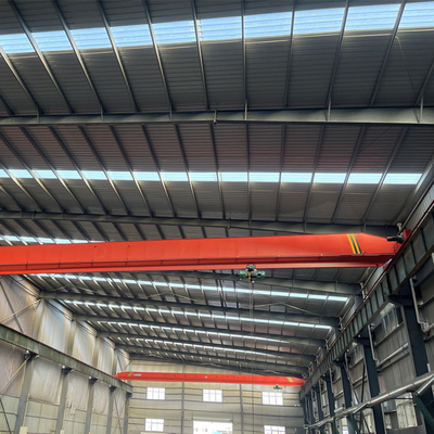 Single Girder Overhead LD Tipe Traveling Crane Workstation Long Travel 380V