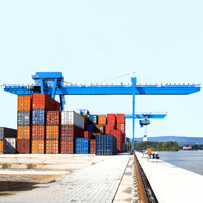Power Source AC Gantry Crane Untuk Mengangkat Kontainer Kontainer Derek Kontrol Kabin