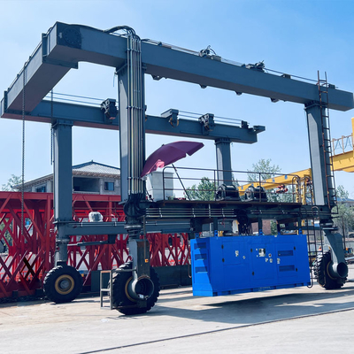100 Ton Yacht Gantry Crane Sistem Kontrol Listrik Lift Kapal Laut