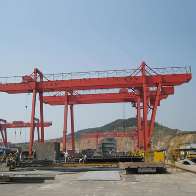 Gudang Gantry Crane Tugas Berat Khusus 550KN 40M / MIN