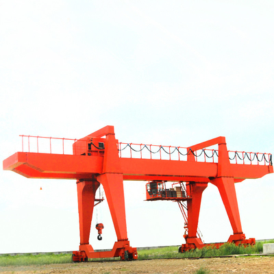 550KN Double Girder Gantry Crane Top Running Box Frame Dengan Trolley